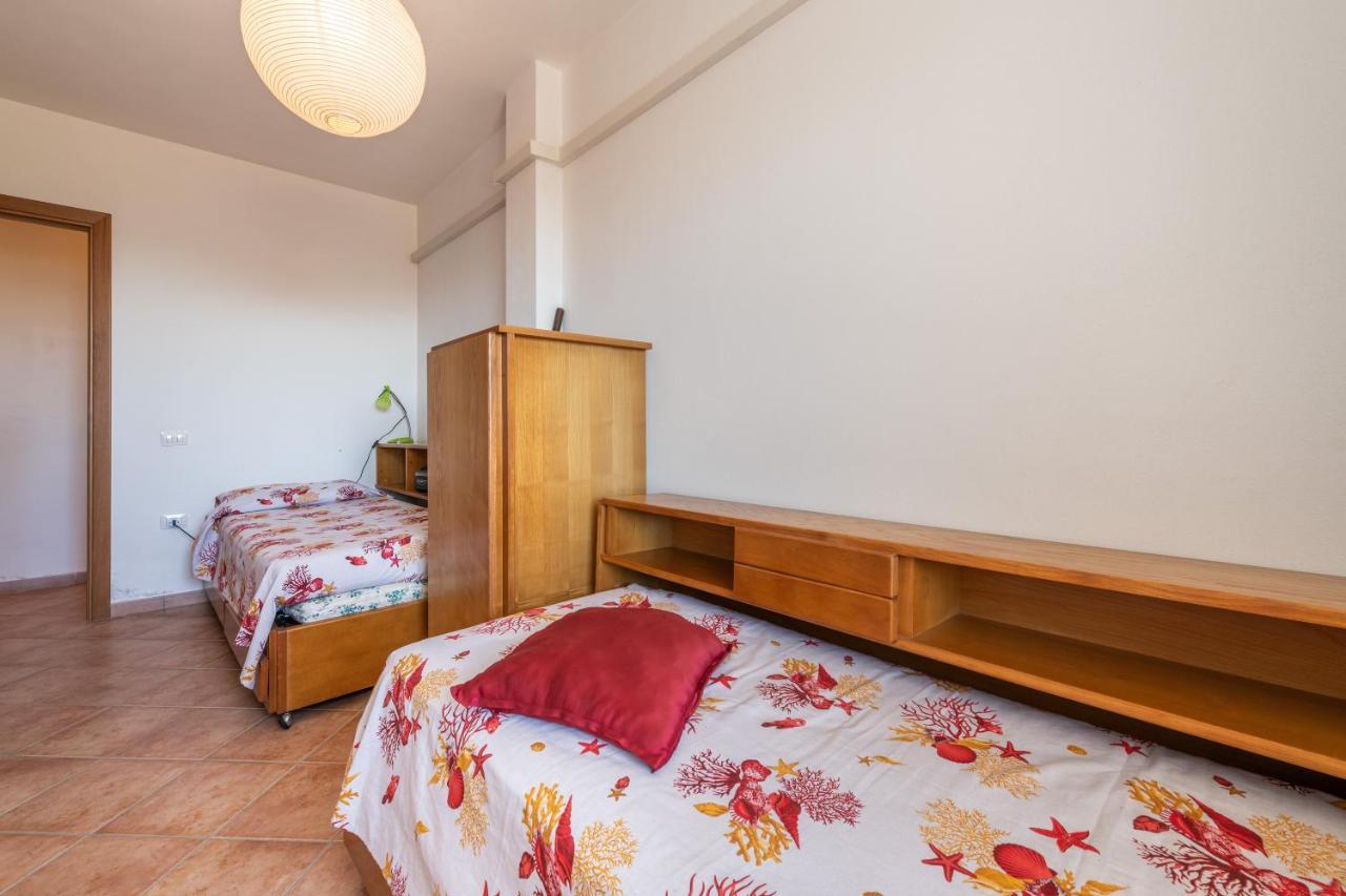 Casa Vacanze 21 Aprile - T Calasetta Eksteriør bilde