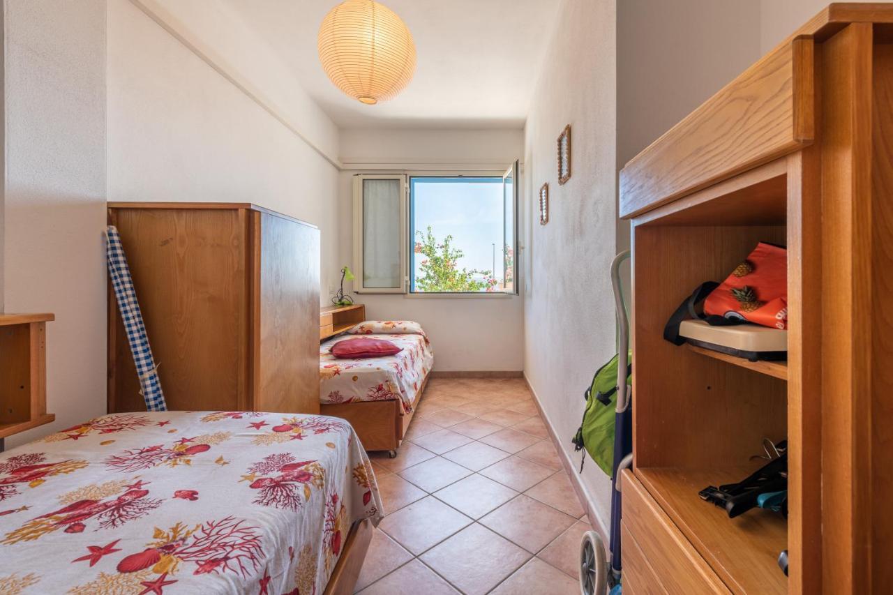 Casa Vacanze 21 Aprile - T Calasetta Eksteriør bilde