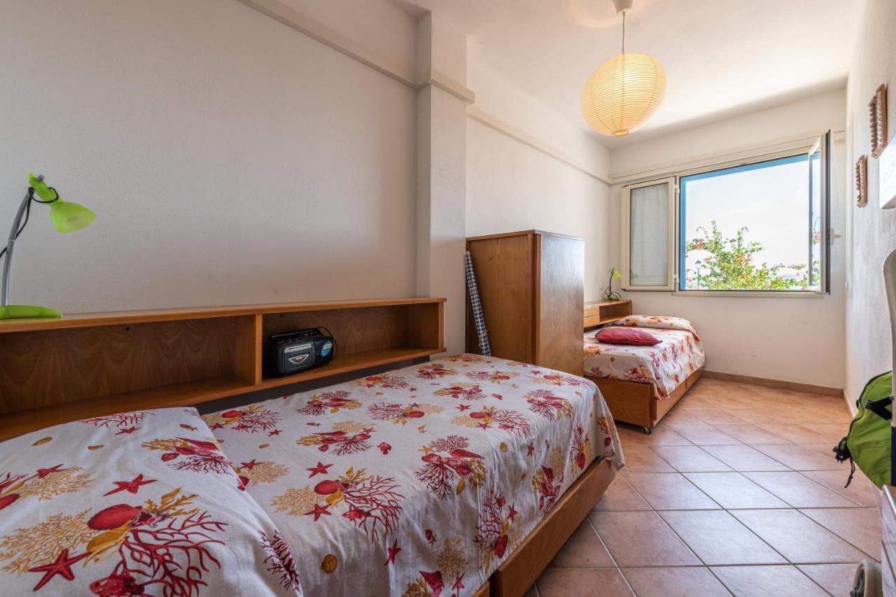 Casa Vacanze 21 Aprile - T Calasetta Eksteriør bilde